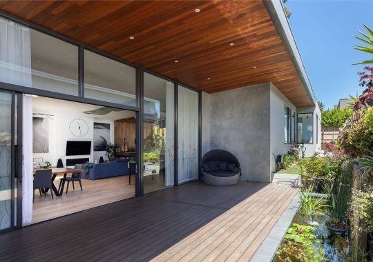 Outdoor area with view into lounge - Malvern New House